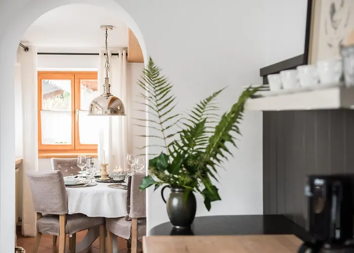 Haus Lesch - Stilvolle Appartements mit tollem Bergblick in Kreuth am Tegernsee